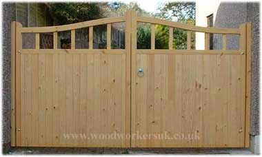 Wooden gates ~ The Thirlmere by Gate Expectations